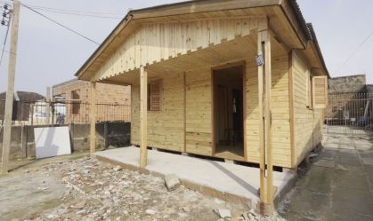 Instituto Galo entrega 70 casas para vítimas das enchentes no Rio Grande do Sul