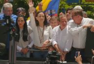 Líder da oposição da Venezuela participa de protesto marcando um mês da eleição