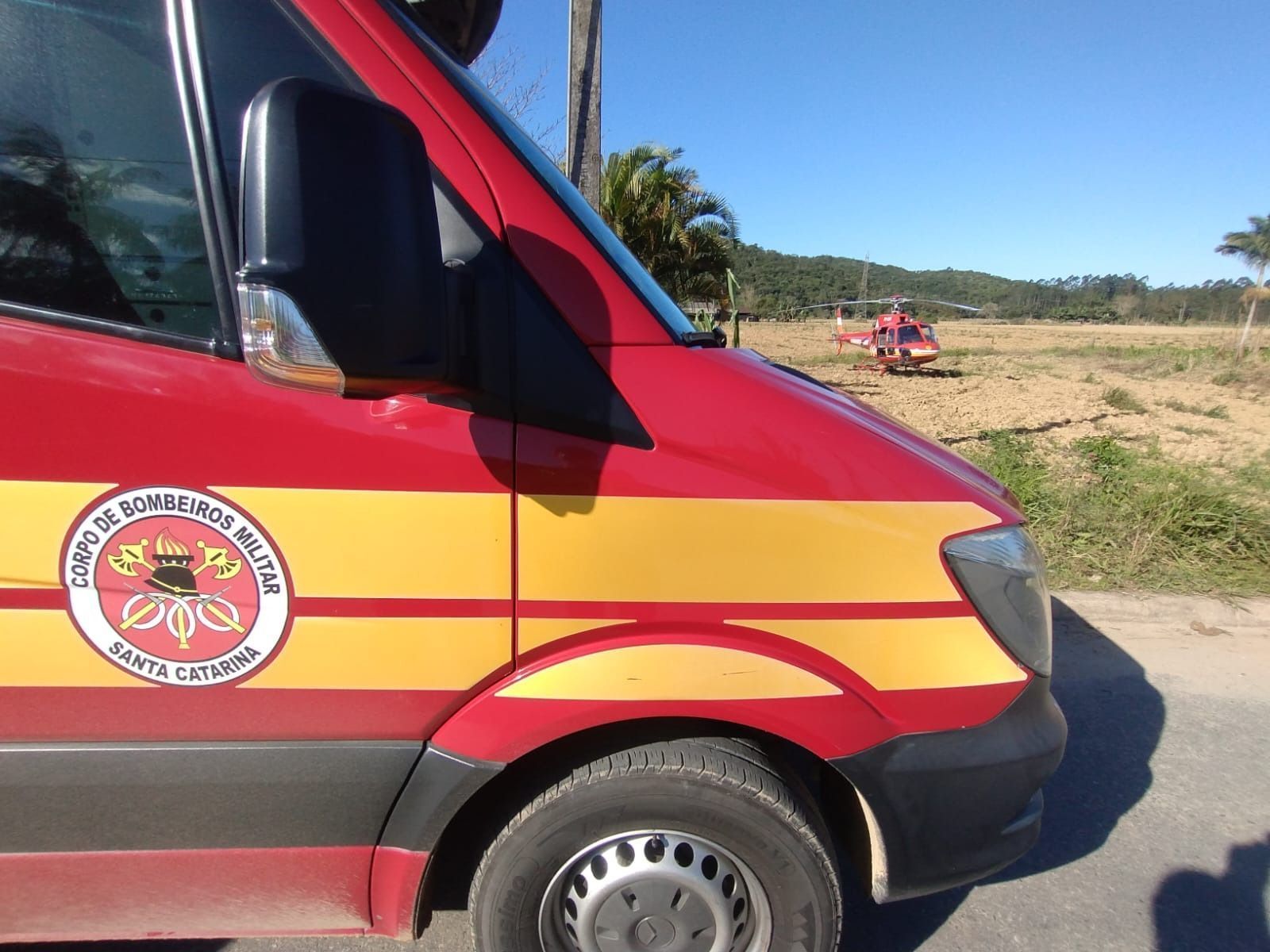 HOMEM-MORRE-INALAR-FUMAÇA-SC