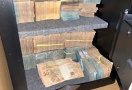 R$ 500 mil no cofre: polícia de PE encontra dinheiro ao desarticular organização de tráfico de drogas