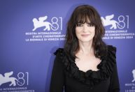 Winona Ryder diz que sua vontade de fazer filmes "azedou" após assédios