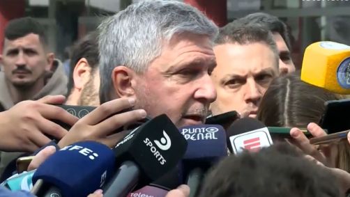 Alejandro Balbi, presidente do Nacional, conversa com a imprensa