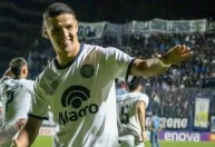 LDU recusa proposta do Corinthians por Alex Arce