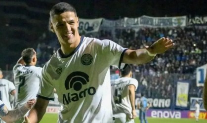 Alex Arce interessa ao Corinthians