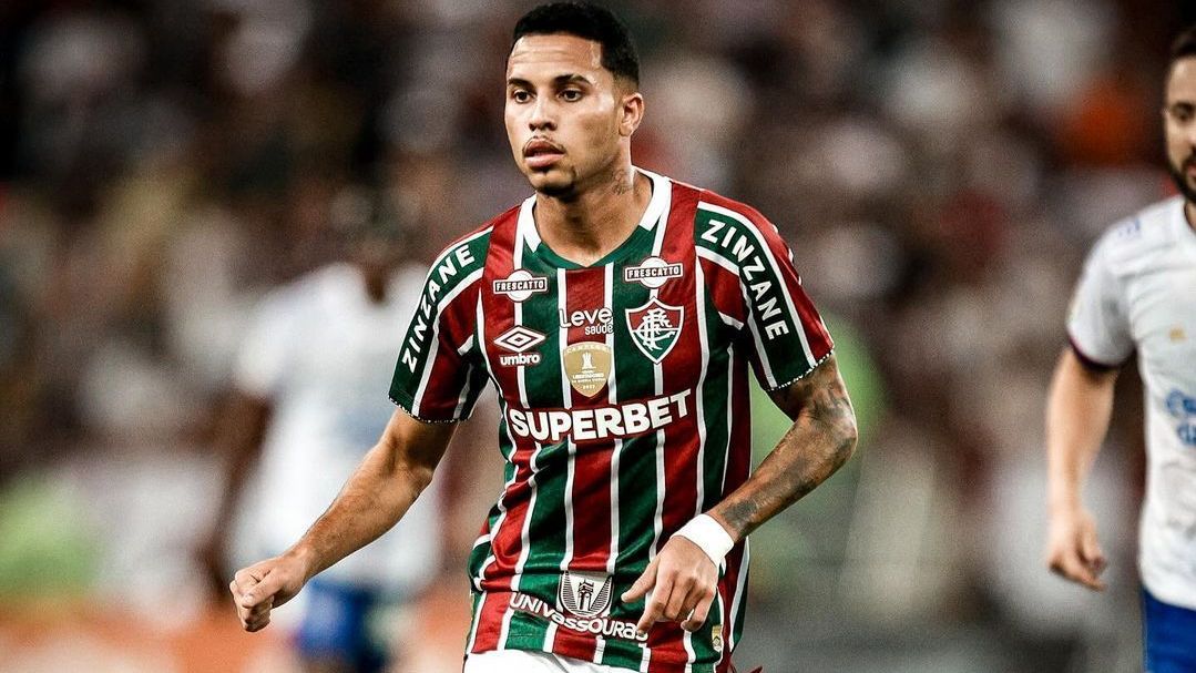 Alexsander foi negociado pelo Fluminense