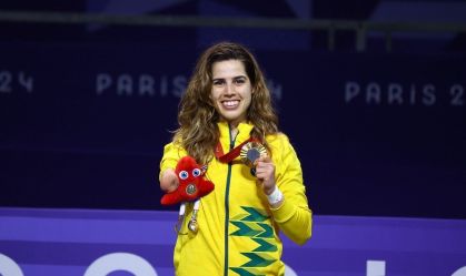 Paralimpíada: Brasil conquista ouro inédito no taekwondo com Ana Carolina Moura