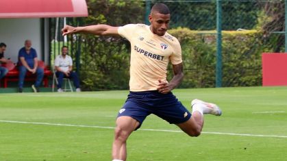 André Silva em treino do São Paulo