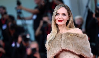 Angelina Jolie diz que ser mãe é sua prioridade: "Nada mais importa"