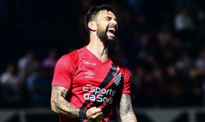 Mastriani comemora gol contra o RB Bragantino pelas oitavas de final da Copa do Brasil