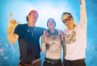 Shows de Blink-182 são cancelados por problemas de saúde