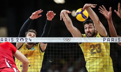 Brasil perde para os EUA e está fora da Olimpíada no vôlei masculino