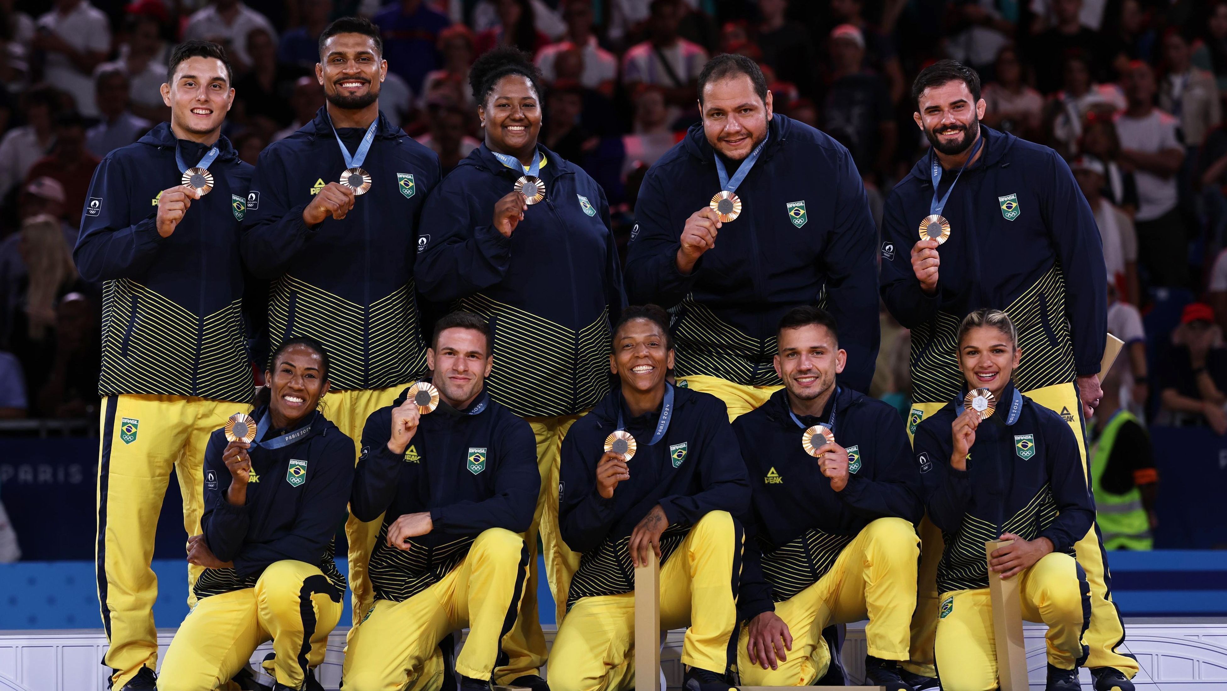 Equipe mista do judô conquista bronze em Paris