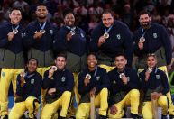Baby, do judô, exibe medalhas e estado do bronze em Paris chama a atenção