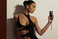 Bruna Marquezine diverte web procurando carona nos Stories