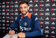 Capitão renova com o Manchester United: 