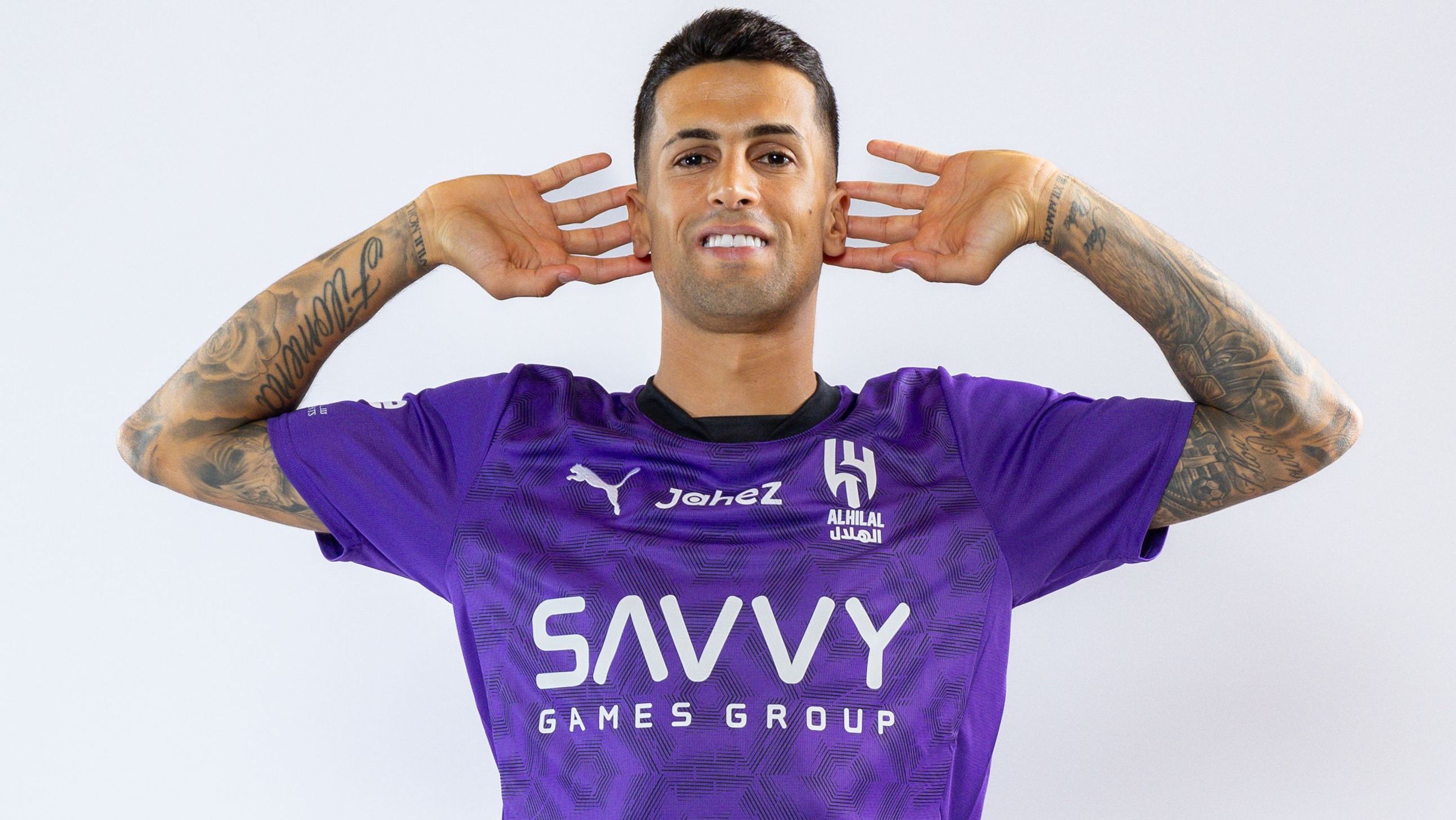 Cancelo assinou contrato de três anos com o Al-Hilal