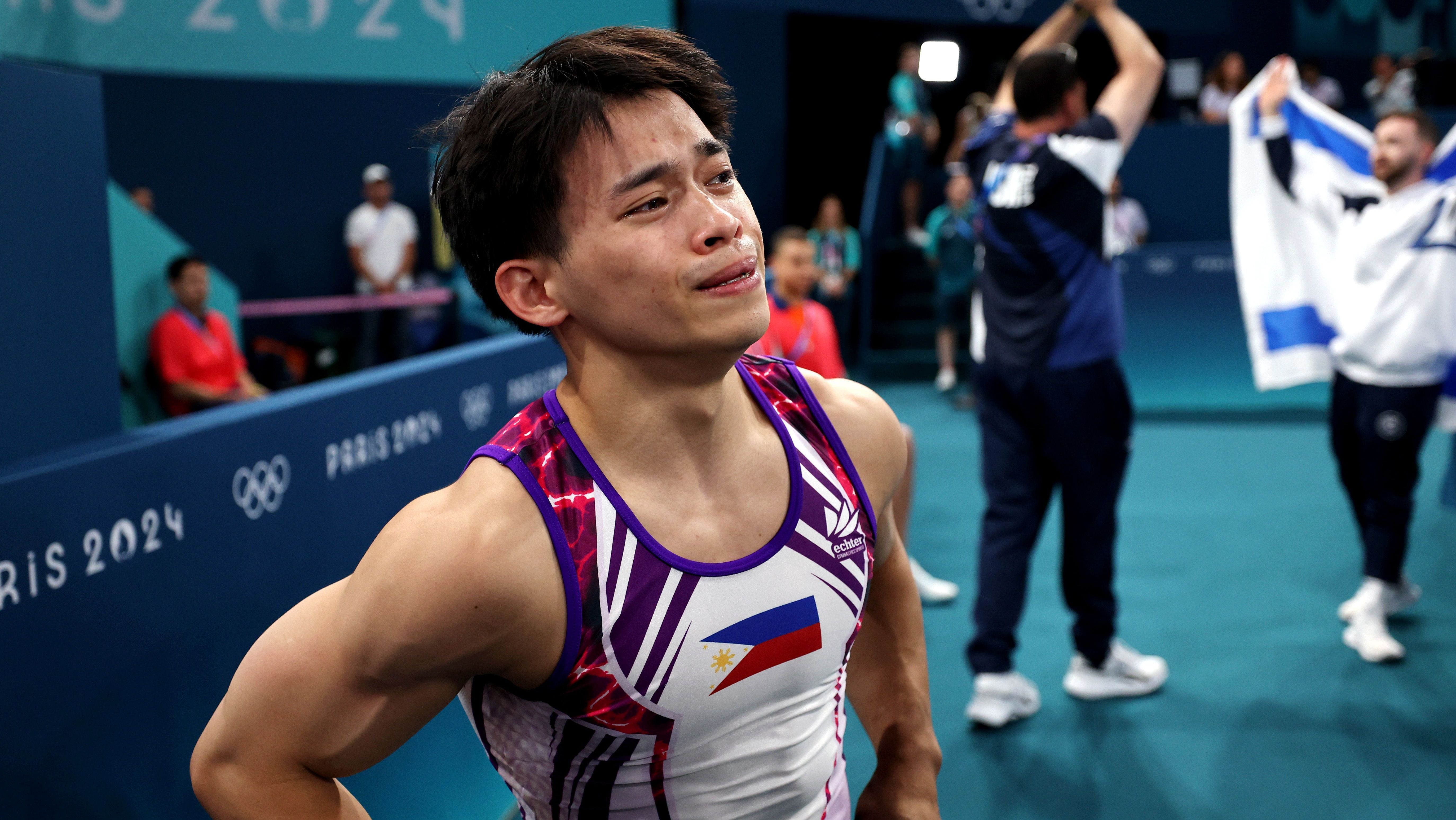 Carlos Yulo se emociona na Olimpíada de Paris