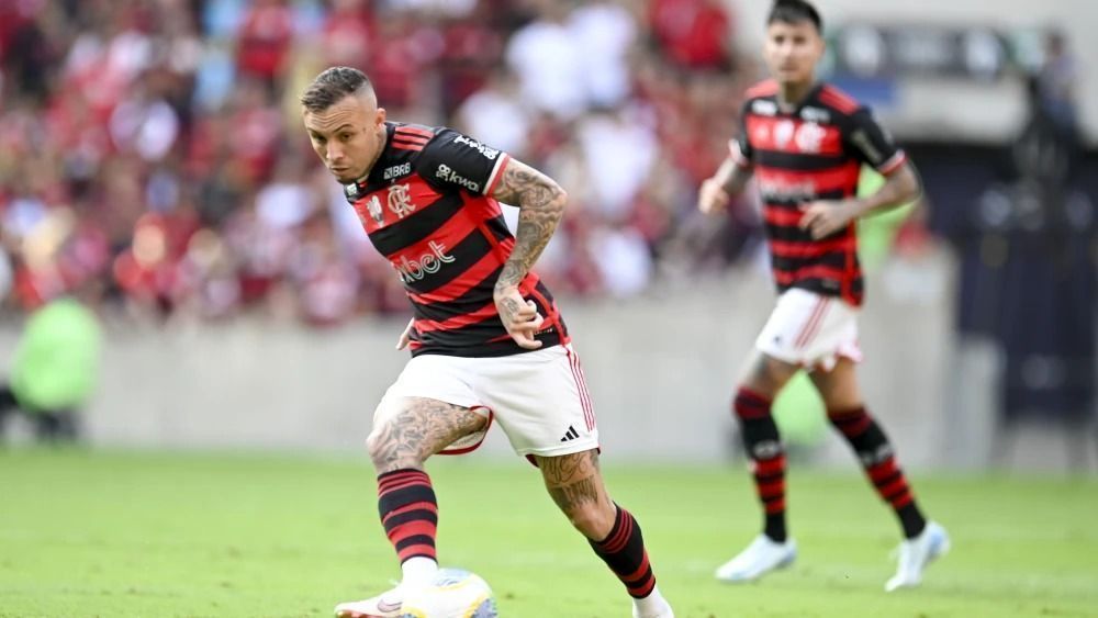 Botafogo Negocia A Contratacao De Everton Cebolinha Do Flamengo