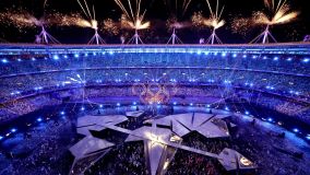 A cerimônia de encerramento de Paris 2024 teve show de fogos de artifício no Stade de France