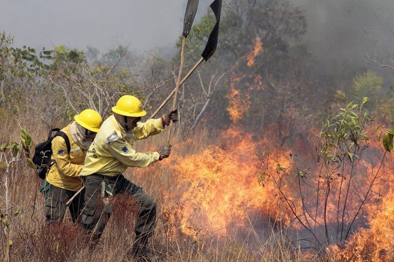 combate a incêndio