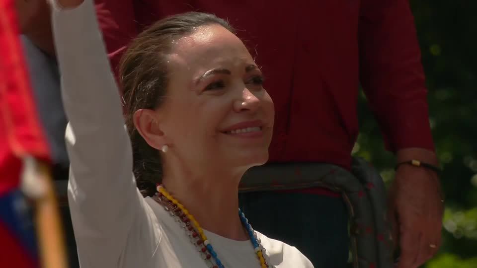 María Corina Machado faz sua primeira aparição pública desde 3 de agosto