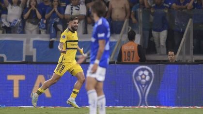 Milton Giménez comemorando gol sobre o Cruzeiro pelas oitavas de final da Sul-Americana