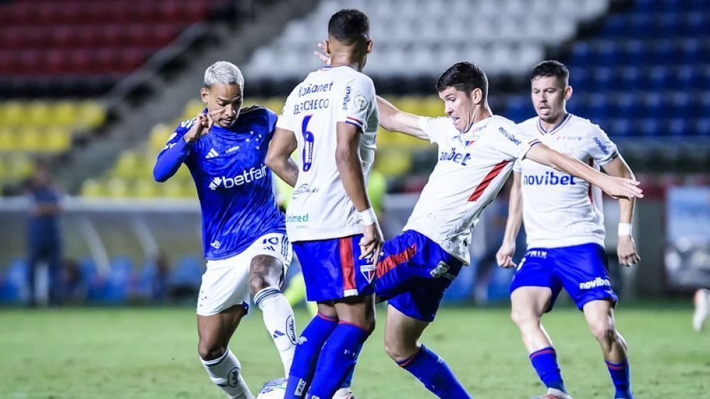 Matheus Pereira não jogou bem e ficou apagado na derrota para o Fortaleza