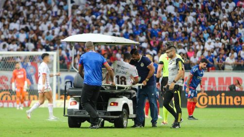 De La Cruz sentiu a coxa e pode desfalcar o Flamengo