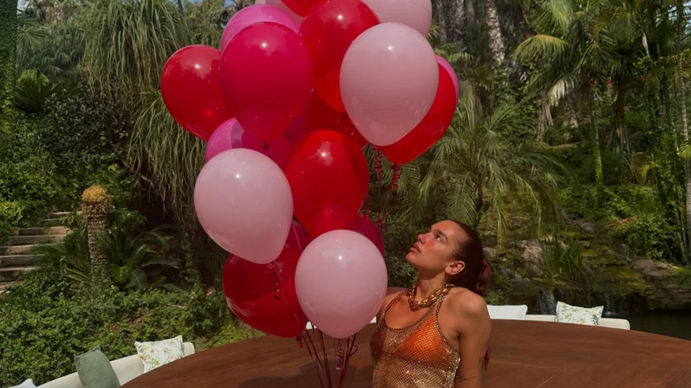 dua lipa aniversário