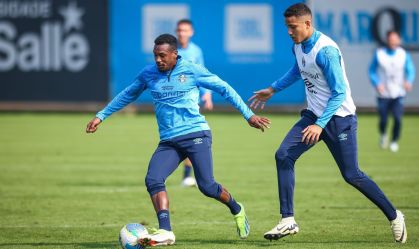 Edenilson em treino do Grêmio