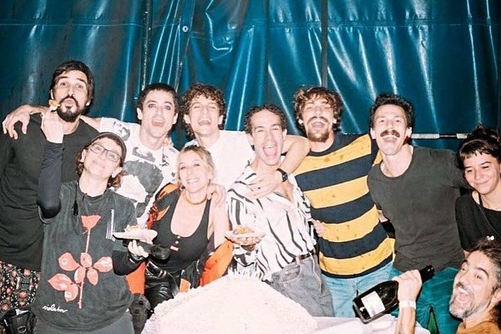Elenco de "Homem com H" comemora o fim das gravações. / Instagram/Bruno Montaleone