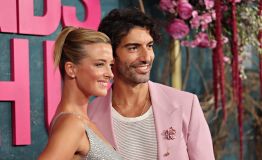 Emily Baldoni e Justin Baldoni na première mundial de &quot;É Assim Que Acaba&quot; em Nova York
