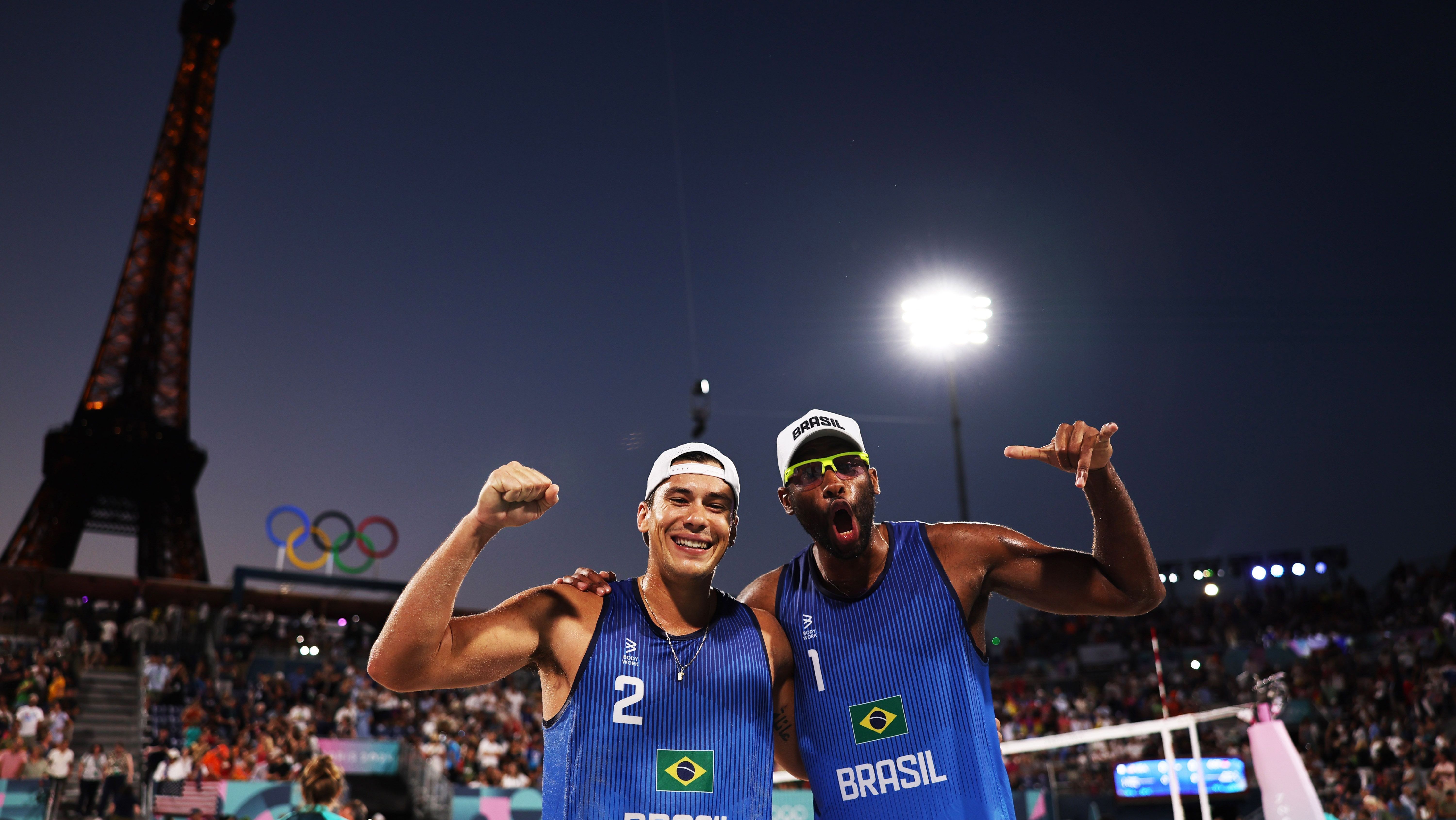 Evandro e Arthur comemoram vitória na Olimpíada