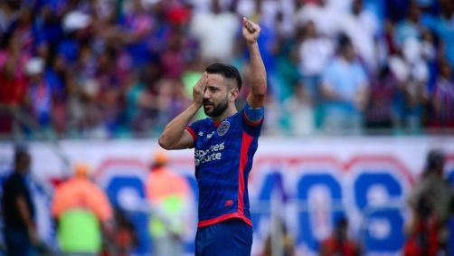 Everton Ribeiro anotou o primeiro gol do Bahia no clássico