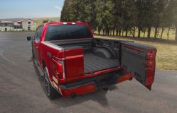Abertura lateral da tampa da Ford F-150