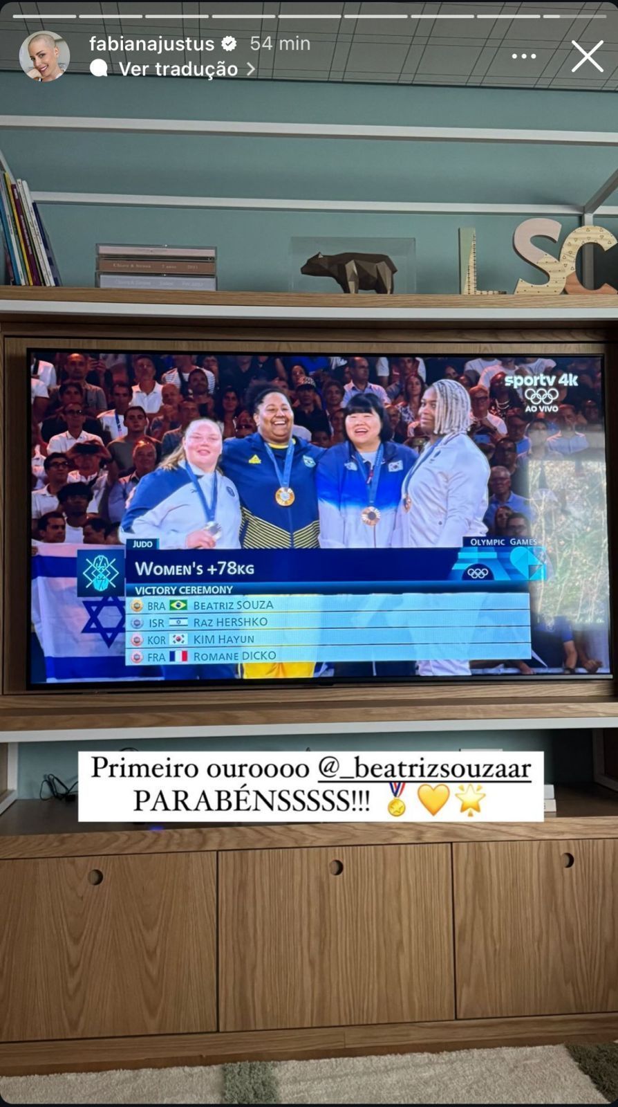 Fabiana Justus acompanhou a entrega de medalha para Bia Souza / Instagram/Fabiana Justus