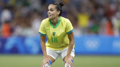 Gabi Portilho comemora segundo gol do Brasil contra a Espanha