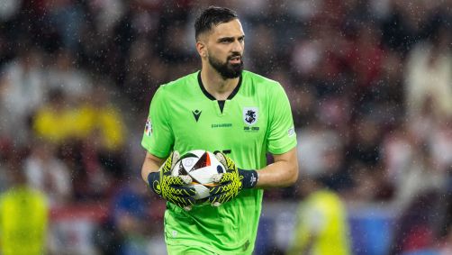 Mamardashvili em partida da Geórgia na Eurocopa