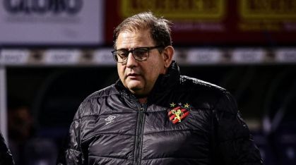 Guto Ferreira em jogo do Sport