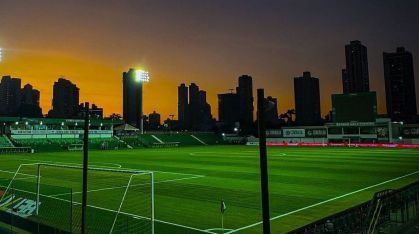 Estádio Hailé Pinheiro, em Goiânia