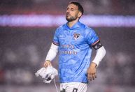 Calleri teria oferecido cartão de crédito para pagar despesas de Izquierdo