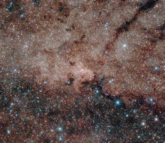 Hubble revela tapeçaria de meio milhão no coração da Via Láctea / Foto: Nasa, ESA, e Hubble Heritage Team