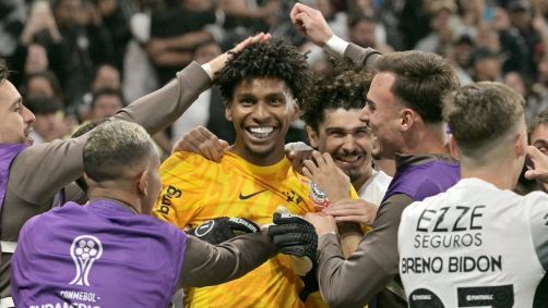 Hugo Souza tem marca expressiva em penalidades no Corinthians