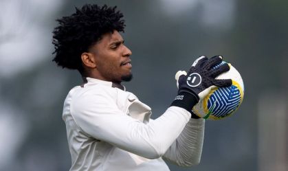 Fortaleza e Corinthians se encontram pelo Brasileirão em lados opostos da tabela