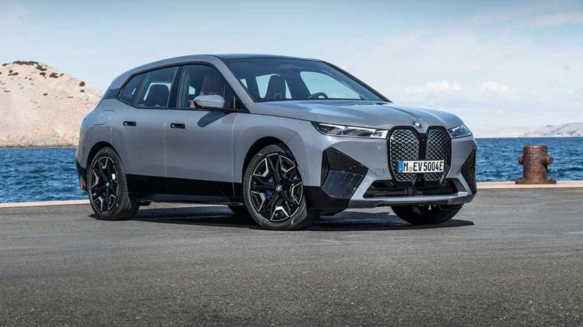 BMW iXDrive 50 tem 528 km de autonomia (Inmetro) • Divulgação
