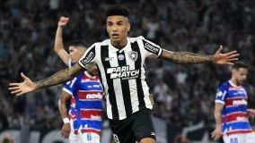 Igor Jesus fez o gol que deu a liderança do Brasileirão ao Botafogo