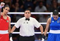Italiana se desculpa com boxeadora argelina por não apertar a mão em Paris 2024