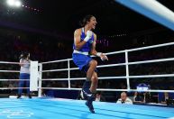Olimpíada: alvo de polêmica, boxeadora argelina vai à final, com apoio da torcida