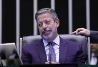 Lira destrava segunda PEC que limita poderes do STF