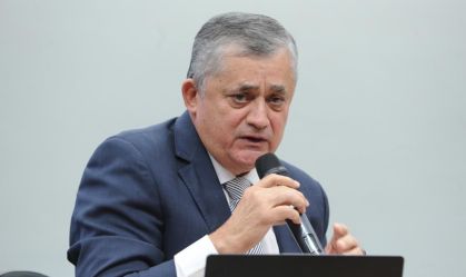 Câmara: governo quer votar tributária, desoneração e dívida dos estados na 2ª semana de setembro